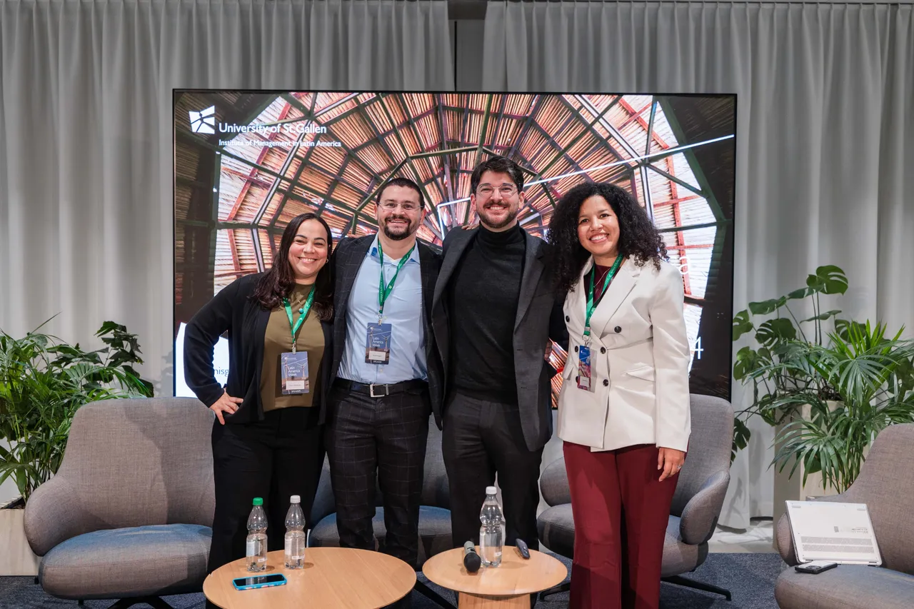 With fellow Brazilian researchers at HSG's Latin America Week